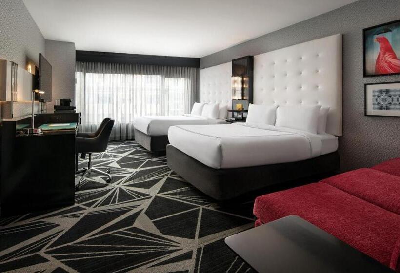 스탠다드 룸, The Clancy Autograph Collection