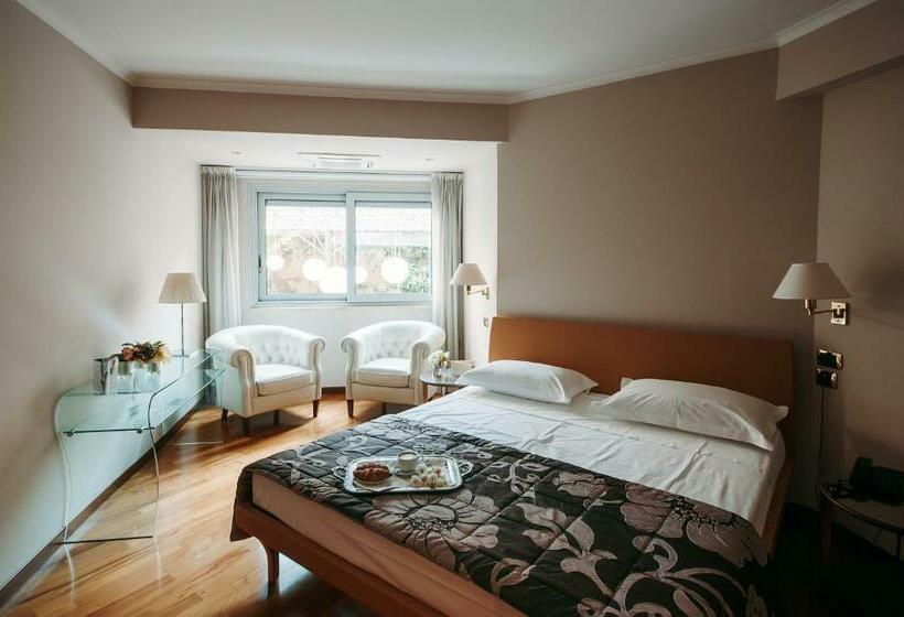 اتاق لوکس, Villa Traiano