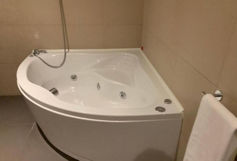 اتاق پرمیوم, Villa Traiano