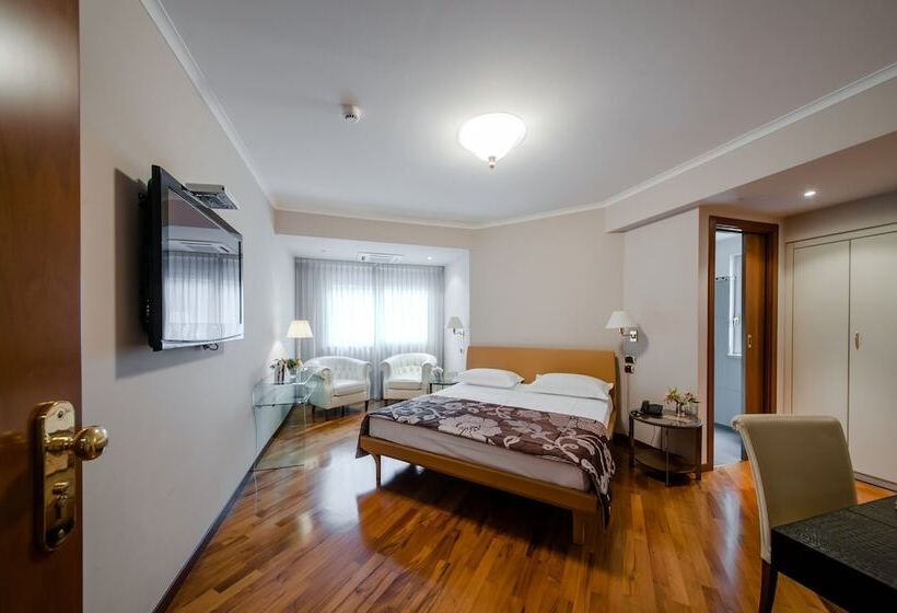 اتاق پرمیوم, Villa Traiano