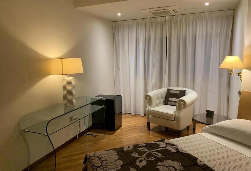 اتاق پرمیوم, Villa Traiano