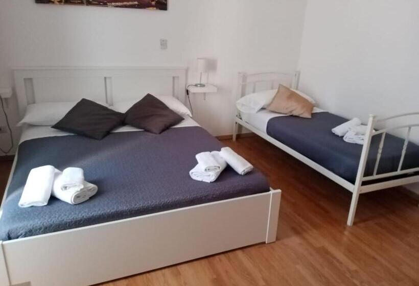 اتاق استاندارد سه نفره, I Love Naples B&b