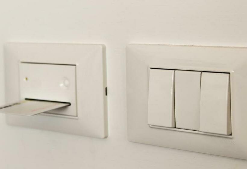 اتاق لوکس سه تخته, Il Maestrale B&b