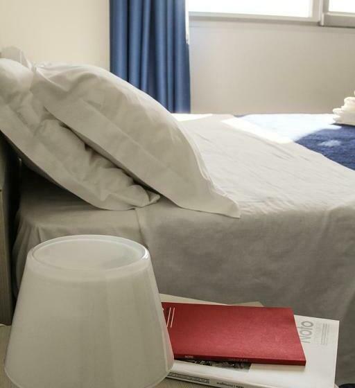 اتاق لوکس سه تخته, Il Maestrale B&b