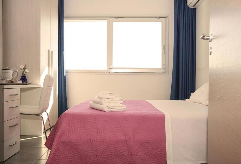 اتاق استاندارد, Il Maestrale B&b