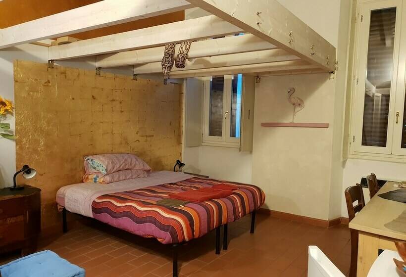 اتاق استاندارد سه نفره, La Casa Di Daniele