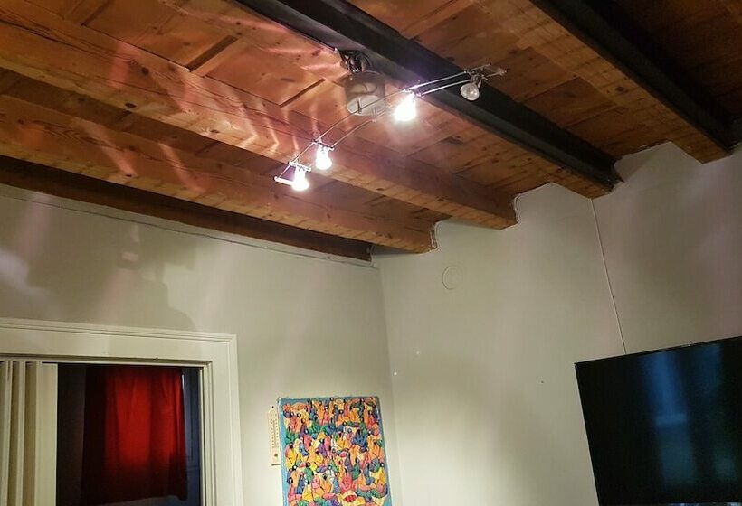 اتاق استاندارد چهار تخته, La Casa Di Daniele