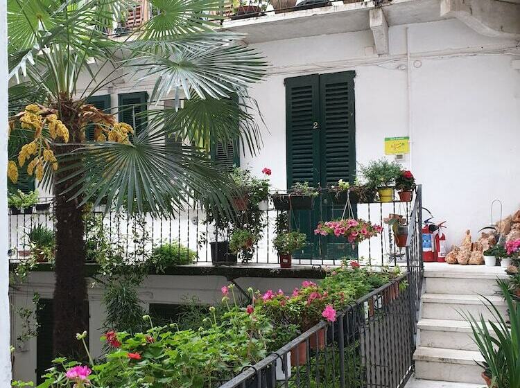 اتاق استاندارد چهار تخته, La Casa Di Daniele