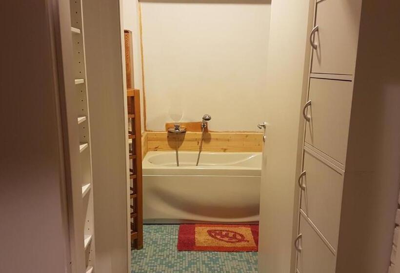 اتاق استاندارد سه نفره, La Casa Di Daniele