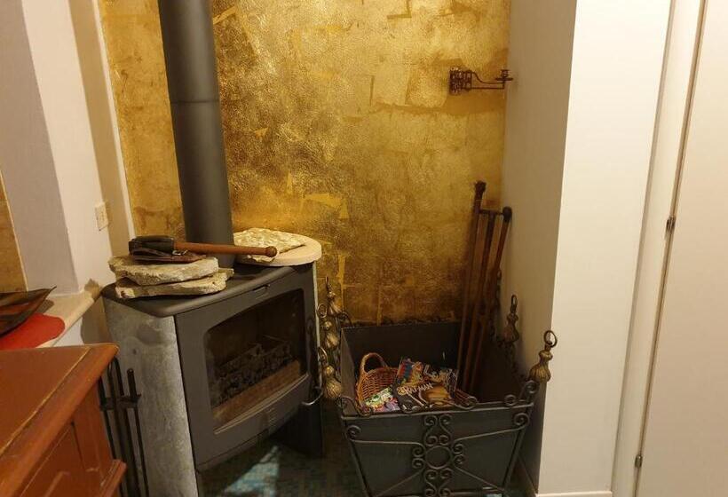 اتاق استاندارد سه نفره, La Casa Di Daniele