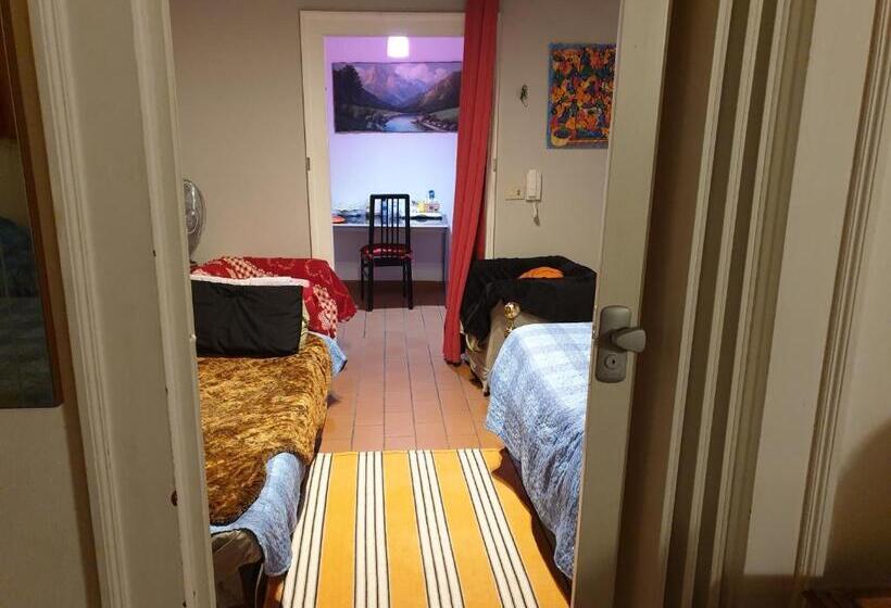 اتاق استاندارد چهار تخته, La Casa Di Daniele