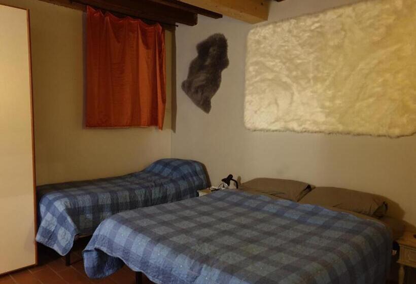 اتاق استاندارد چهار تخته, La Casa Di Daniele