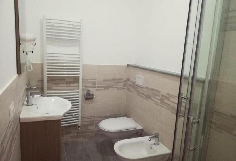 Номер Стандарт с Балконом, Cosmo Rooms A Pochi Passi Da Tropea