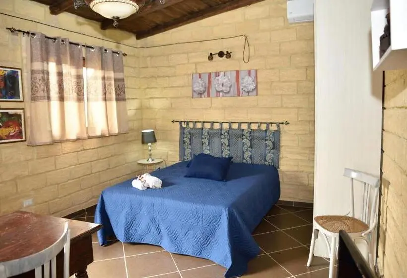 デラックススタジオ, Bifarville Bed And Breakfast