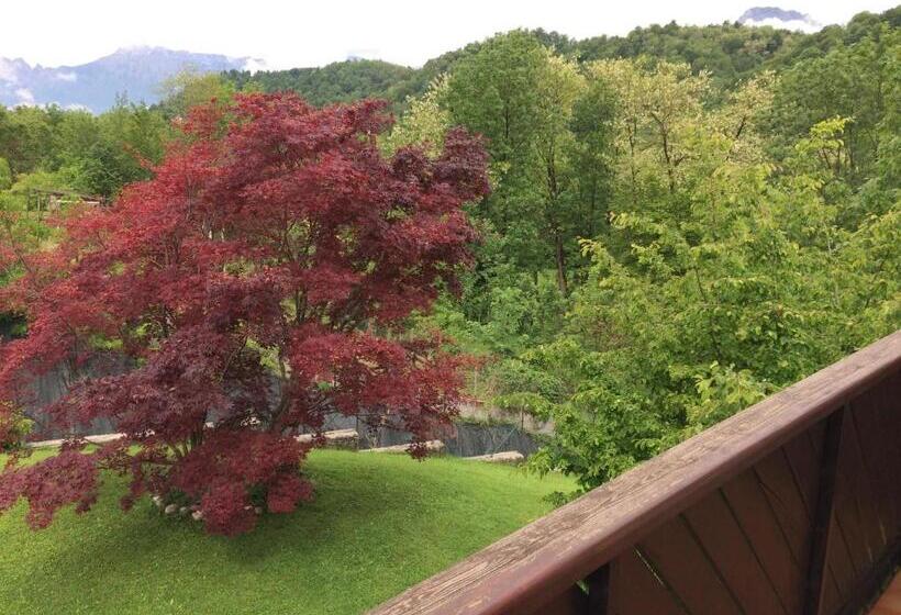 اتاق سهنفرۀ استاندارد با سرویس بهداشتی بیرون از اتاق, La Pecora Nera Bed & Breakfast Belluno