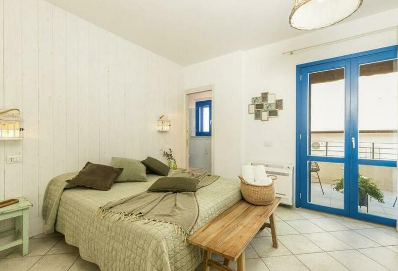 غرفة قياسية مزوَّدة بتراس, B&b Elianto