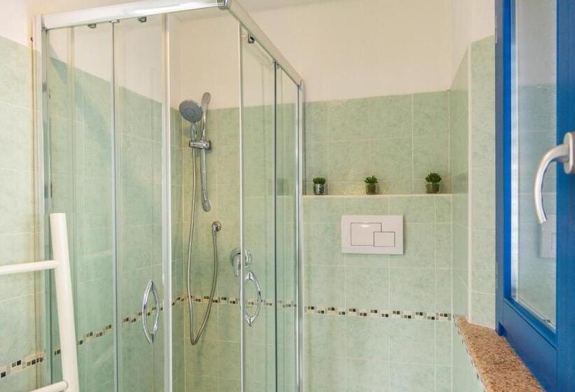 غرفة قياسية مزوَّدة بتراس, B&b Elianto