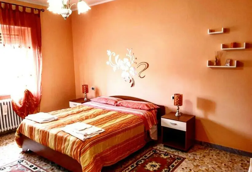 اتاق استاندارد چهار تخته, Central Isernia