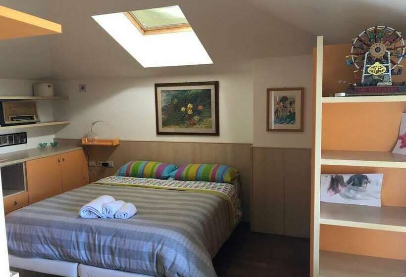 インサイドデラックスルーム, At 9