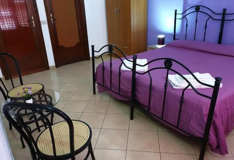 اتاق استاندارد سه نفره, Beb Al Porto Da Joseph