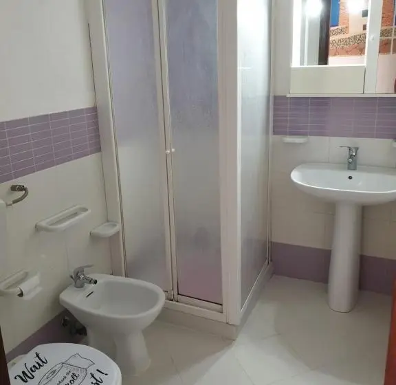 اتاق استاندارد سه نفره, Beb Al Porto Da Joseph