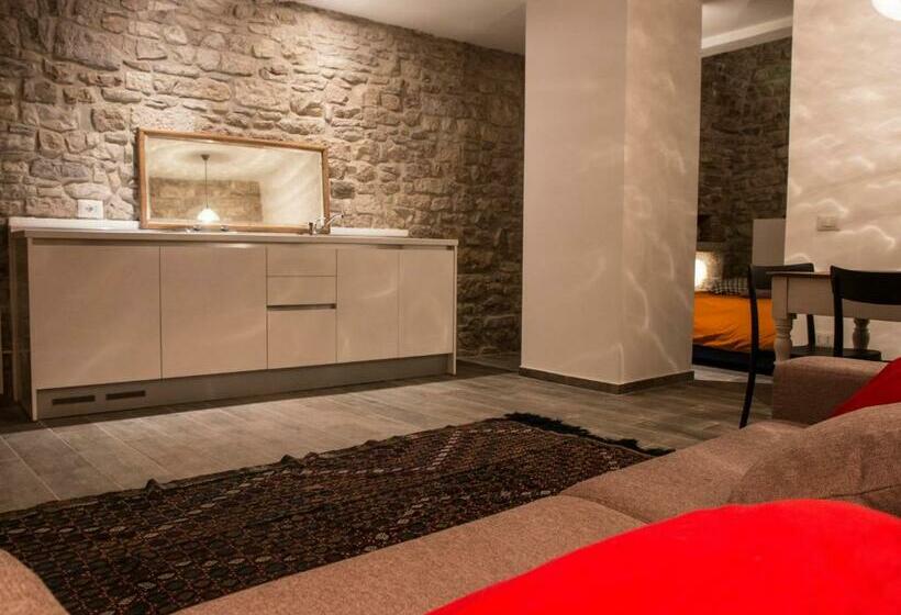 اتاق استاندارد, Residenza La Corte Assisi