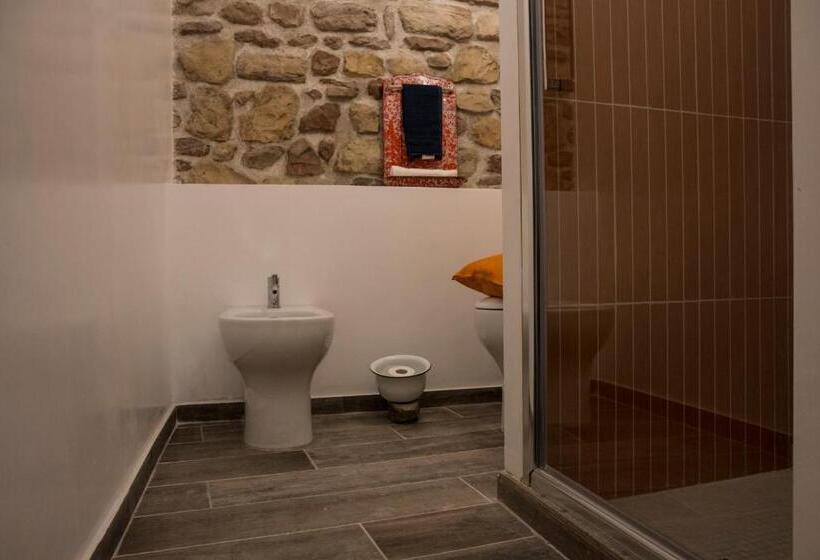 اتاق استاندارد, Residenza La Corte Assisi