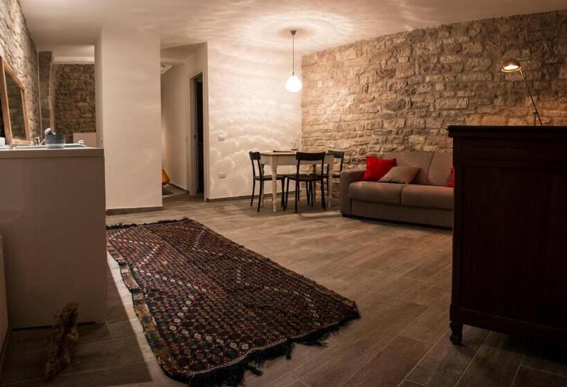 اتاق استاندارد, Residenza La Corte Assisi