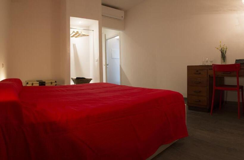 اتاق لوکس با تخت بزرگ, Residenza La Corte Assisi