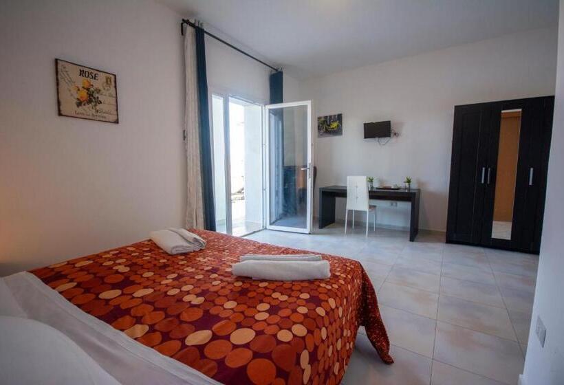 غرفة كلاسيكية رباعية, Torre Del Lago