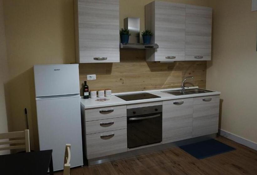 آپارتمان لوکس 1 خوابه, La Fara B&b