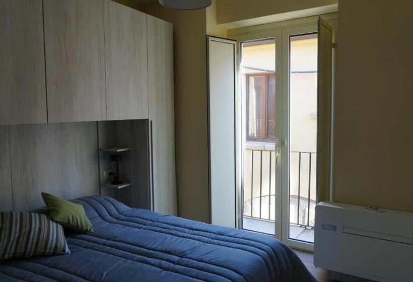آپارتمان لوکس 1 خوابه, La Fara B&b