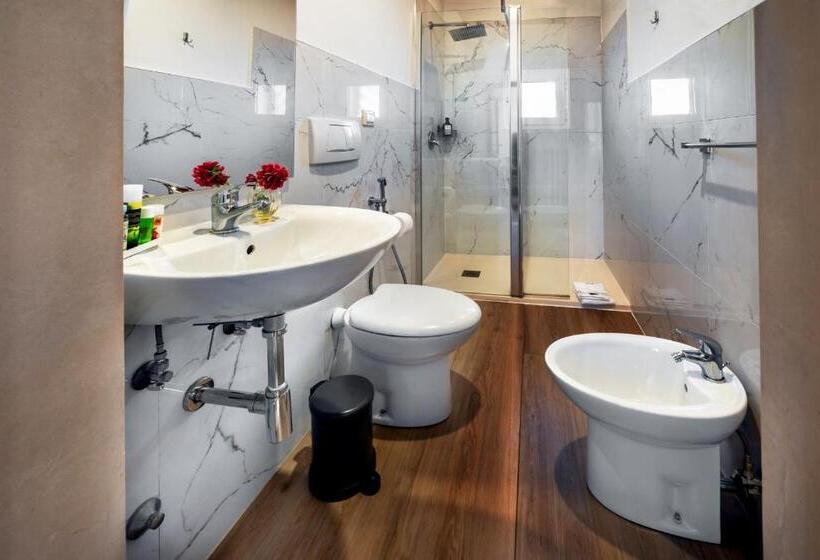 חדר קומפורט לשלושה, Le Marinelle Trani B&b