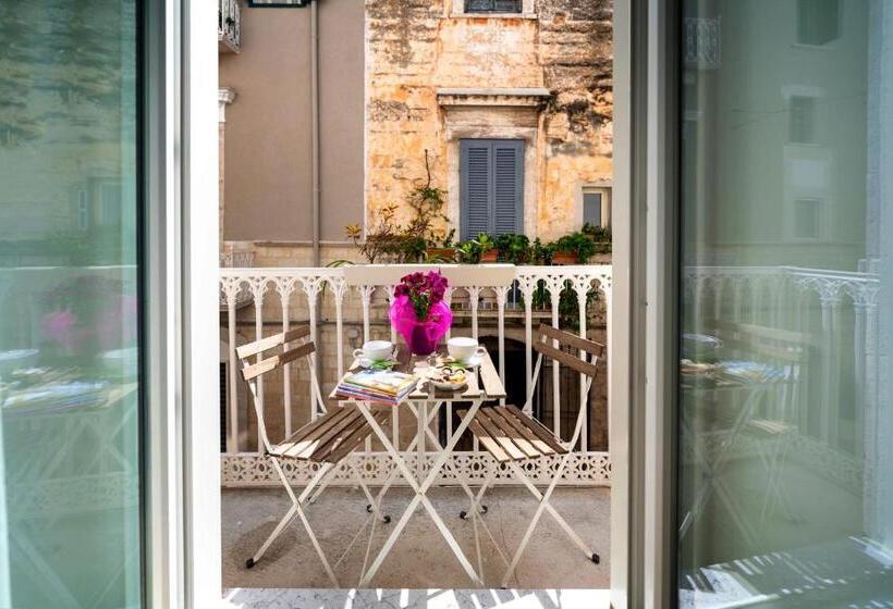 חדר סטנדרט עם מרפסת, Le Marinelle Trani B&b