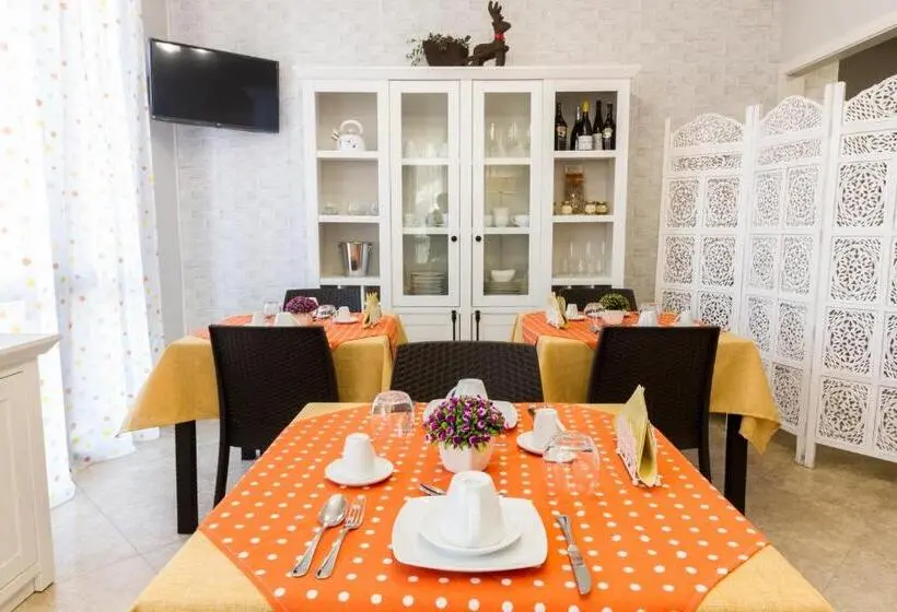 スタンダードルーム, A Casa Di Simona