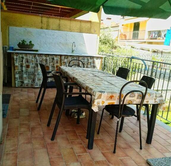 غرفة قياسية, Sally S B&b