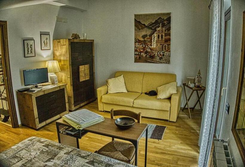 غرفة قياسية, Sally S B&b