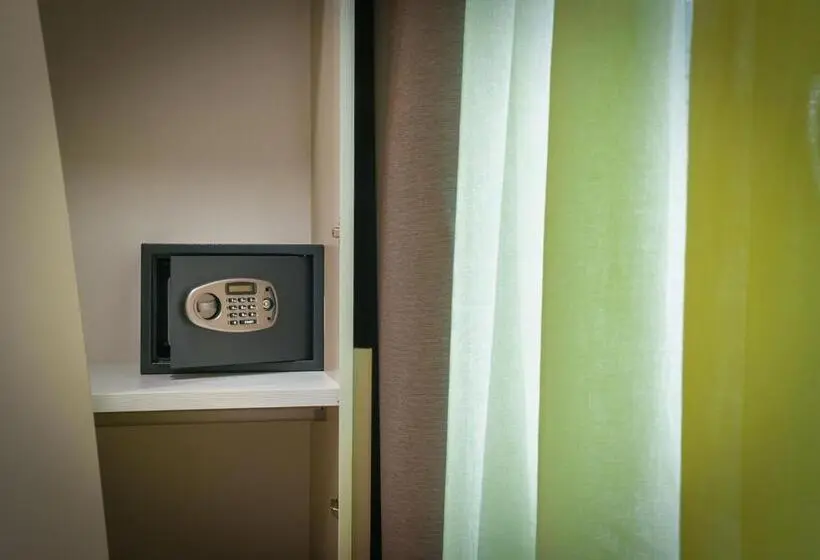 スタンダードシングルルーム, B&b H68