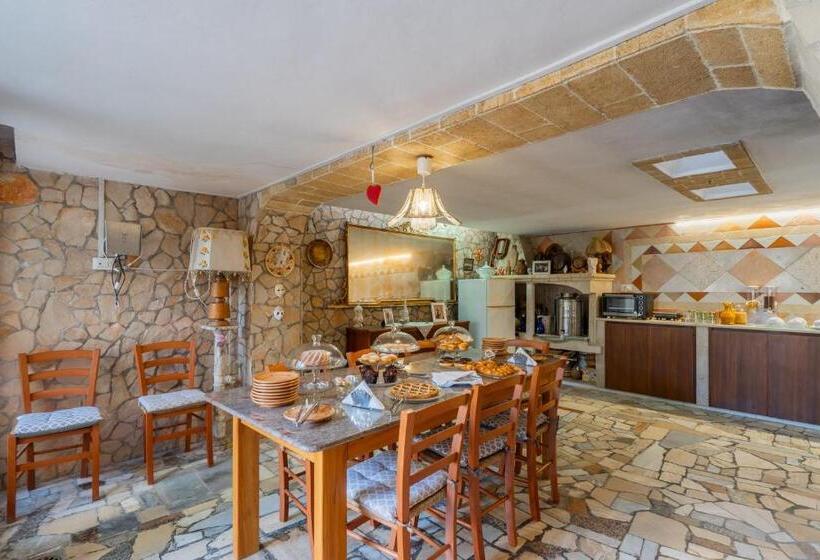 غرفة كومفورت ثلاثية, B&b Marchese