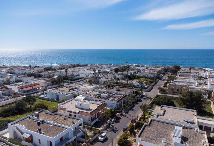 غرفة إدارية ثلاثية, B&b Marchese