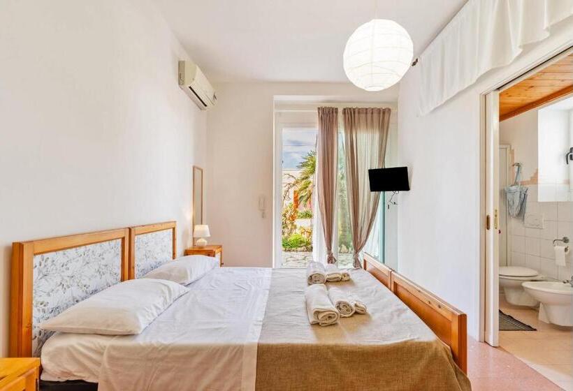 غرفة قياسية سرير كينج, B&b Marchese