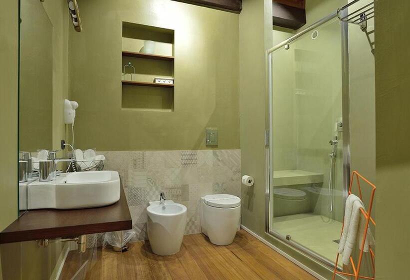 デラックスジュニアスイート, Casarealia