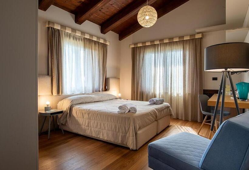 オーシャンビュージュニアスイート, Casarealia