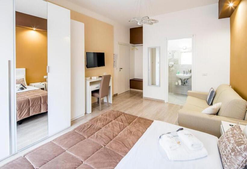 اتاق استاندارد با بالکن, Guest House Mr. Brown