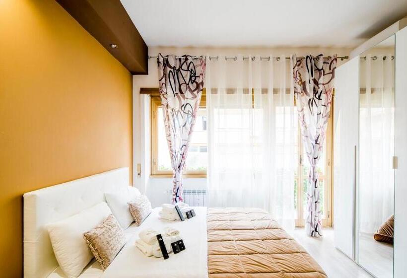 اتاق استاندارد با بالکن, Guest House Mr. Brown