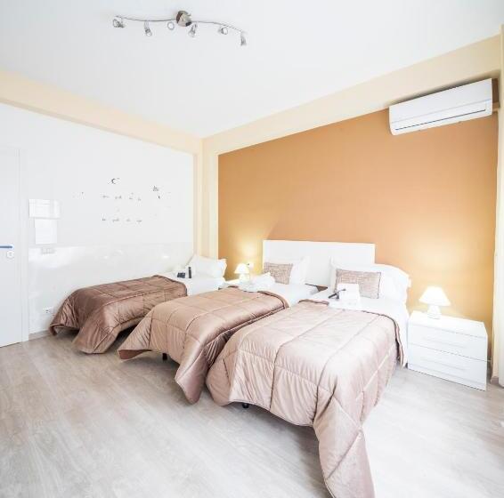 اتاق استاندارد سه نفره, Guest House Mr. Brown