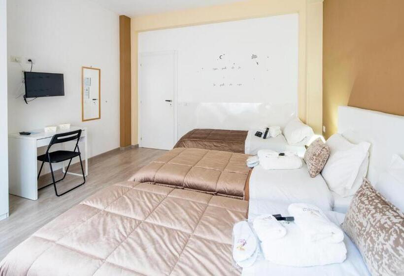 اتاق استاندارد سه نفره, Guest House Mr. Brown