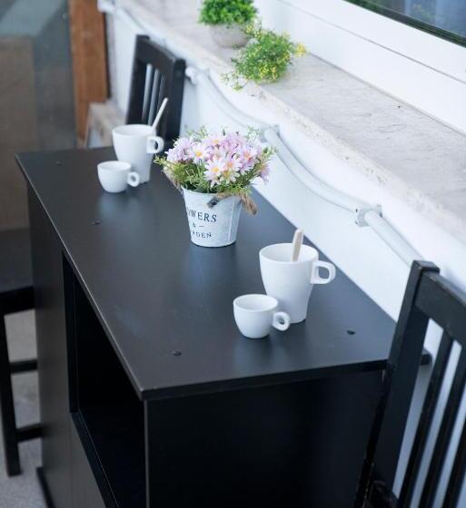 آپارتمان 1 خوابه با بالکن, Guest House Mr. Brown