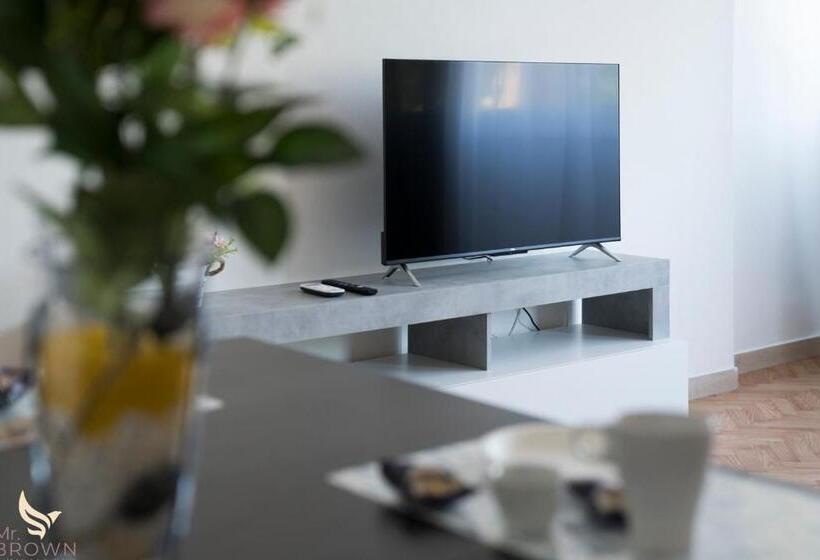 آپارتمان 1 خوابه با بالکن, Guest House Mr. Brown