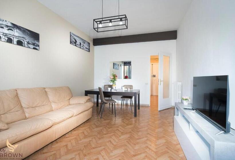 آپارتمان 1 خوابه با بالکن, Guest House Mr. Brown